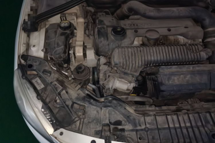 Used Volvo S60 2015 S60L T5 Intelligent Drive Edition Engine Bay Right