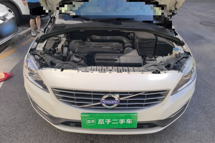 Used Volvo S60 2015 S60L 2.0T Zhiyuan Edition Engine Bay