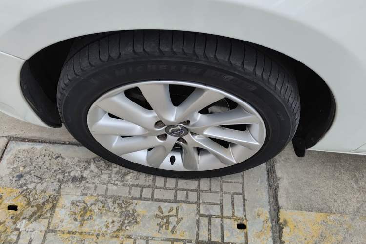 Used Volvo S60 2015 S60L 2.0T Zhiyuan Edition Exterior 7