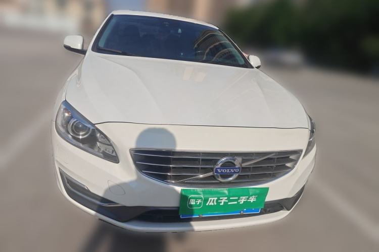Used Volvo S60  Front