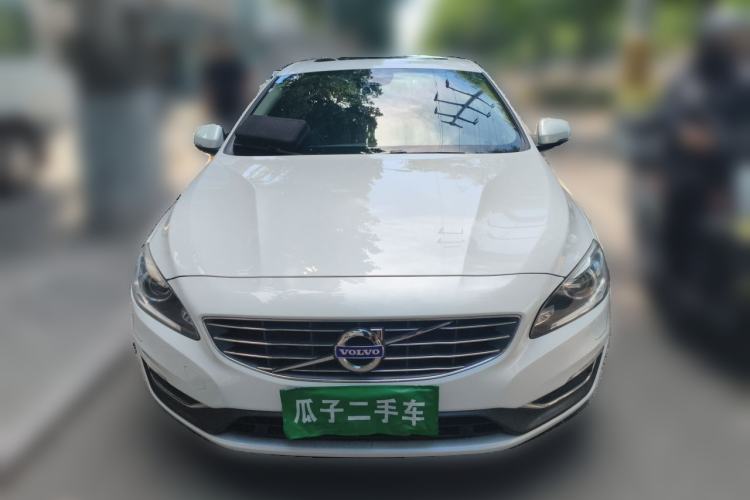 Used Volvo S60 2015 S60L 2.0T Zhiyuan Edition Front