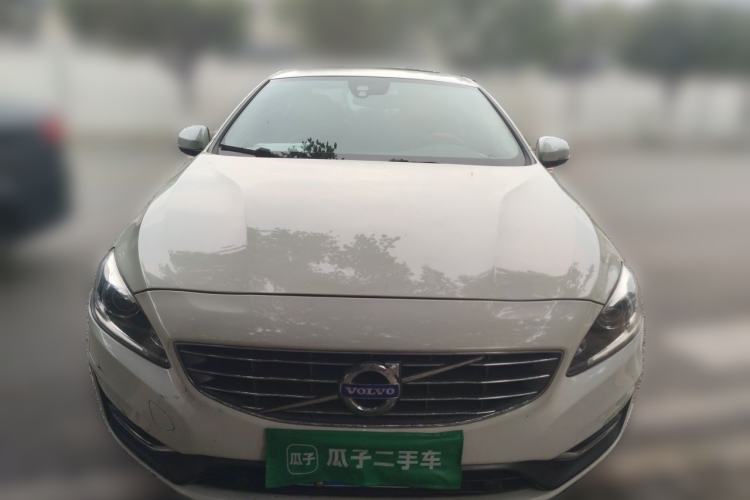 Used Volvo S60 2015 S60L 2.0T Zhiyuan Edition Front