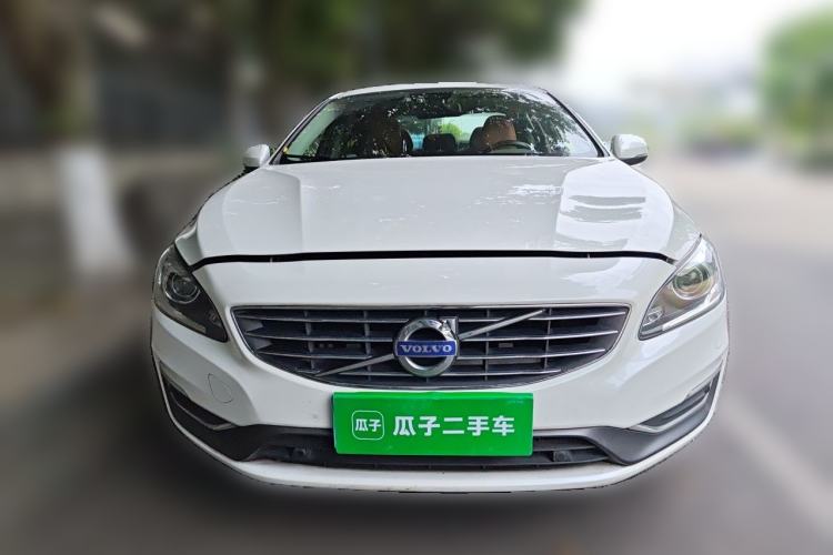 Used Volvo S60 2015 S60L 2.0T Zhiyuan Edition Front