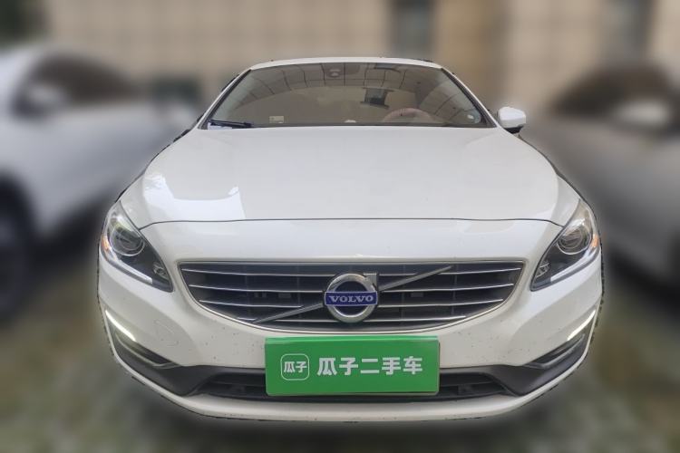 Used Volvo S60 2015 S60L 2.0T Zhiyuan Edition Front