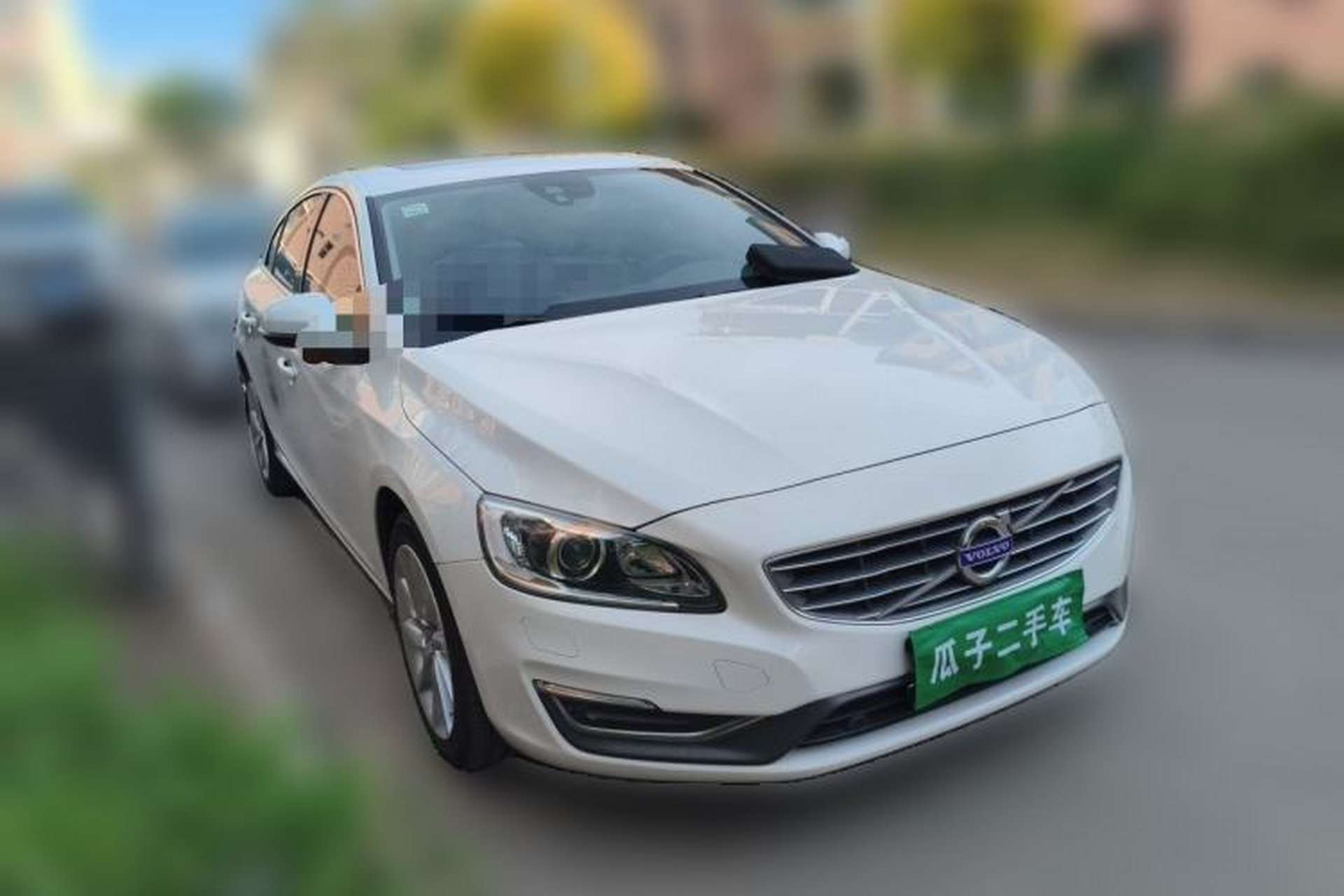 Used Volvo S60 2015 S60L 2.0T Zhiyuan Edition Front Right 45 Deg