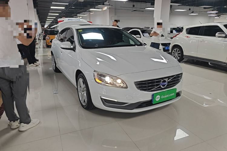 Used Volvo S60 2015 S60L T5 Intelligent Drive Edition Front Right 45 Deg