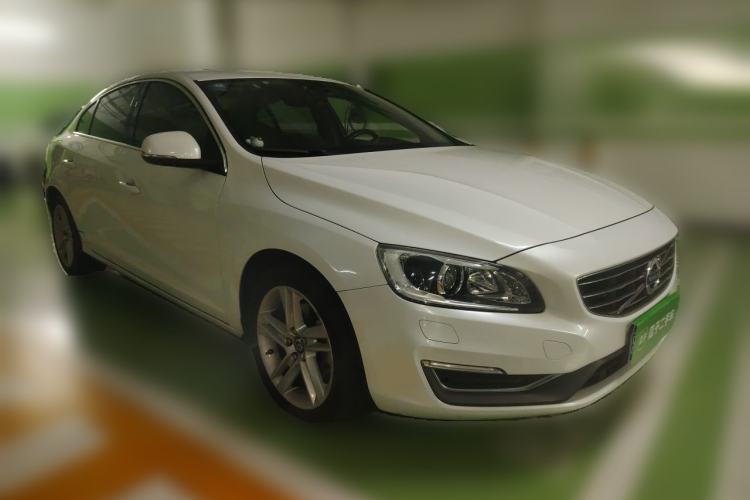Used Volvo S60 2015 S60L T5 Intelligent Drive Edition Front Right 45 Deg