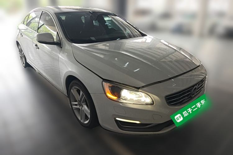 Used Volvo S60 2015 S60L T5 Intelligent Drive Edition Front Right 45 Deg