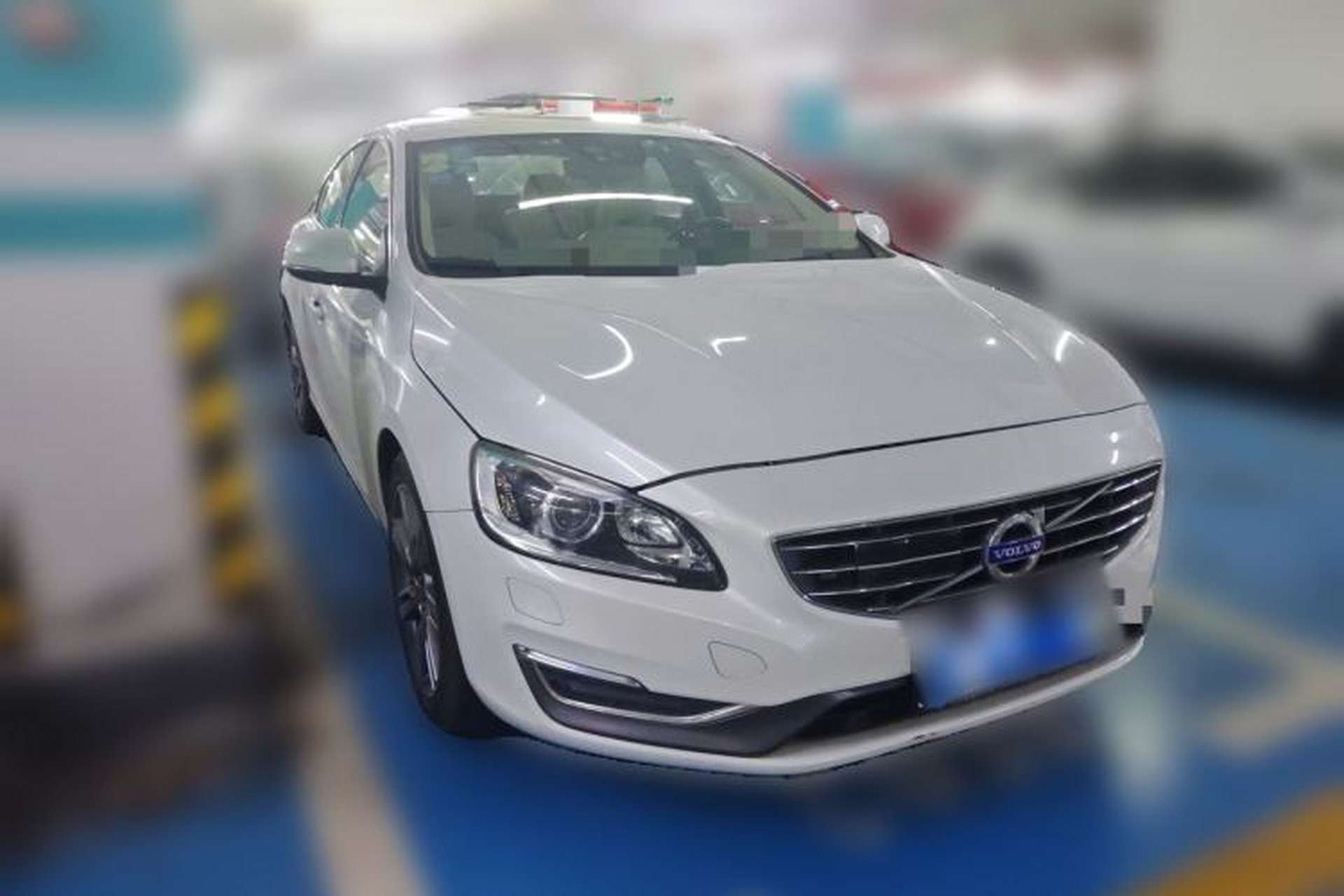 Used Volvo S60 2015 S60L T5 Zhiyue Edition Front Right 45 Deg