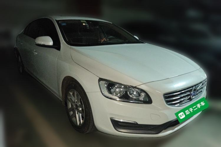 Used Volvo S60 2015 S60L 2.0T Smart Drive Edition Front Right 45 Deg