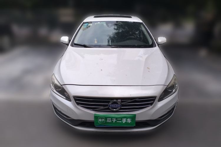 Used Volvo S60 2015 S60L 2.0T Zhiyuan Edition Front