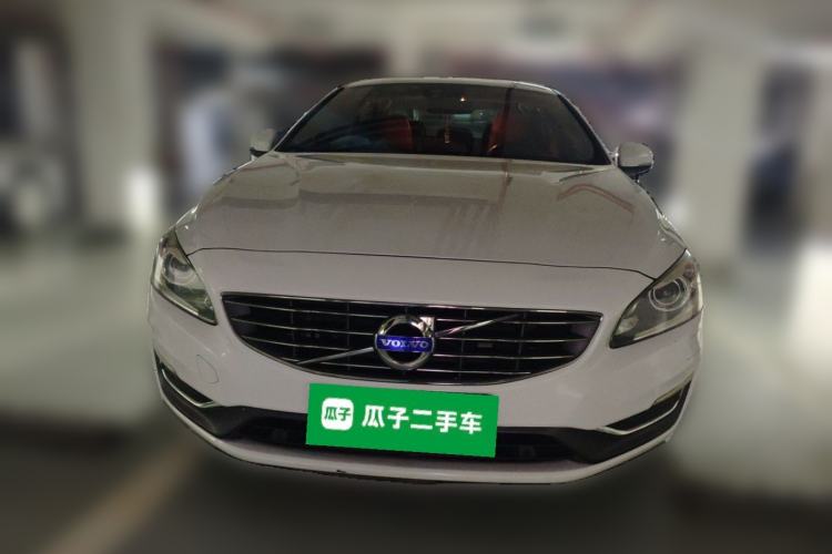 Used Volvo S60 2015 S60L 2.0T Zhiyuan Edition Front