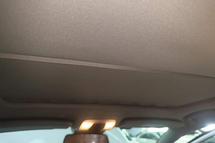 Used Volvo S60 2015 S60L 2.0T Zhiyuan Edition Headliner