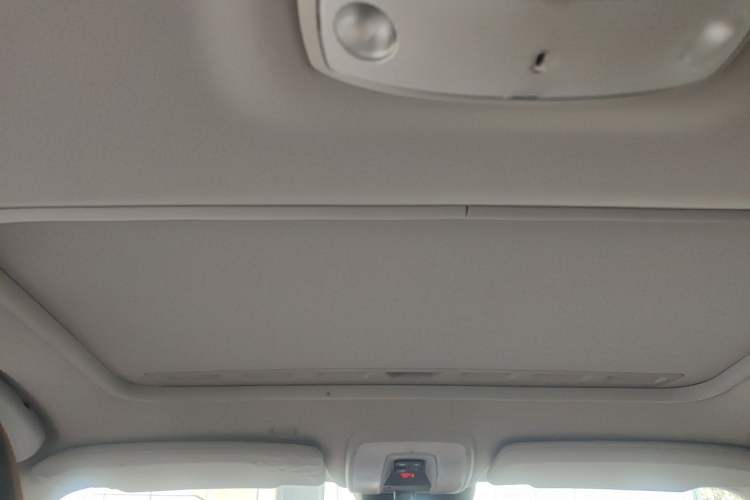 Used Volvo S60 2015 S60L 2.0T Zhiyuan Edition Headliner