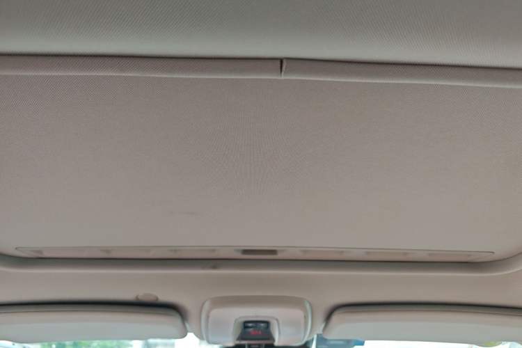Used Volvo S60 2015 S60L 2.0T Zhiyuan Edition Headliner