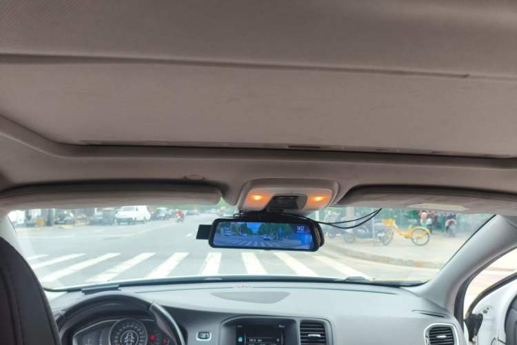 Used Volvo S60 2015 S60L 2.0T Zhiyuan Edition Headliner