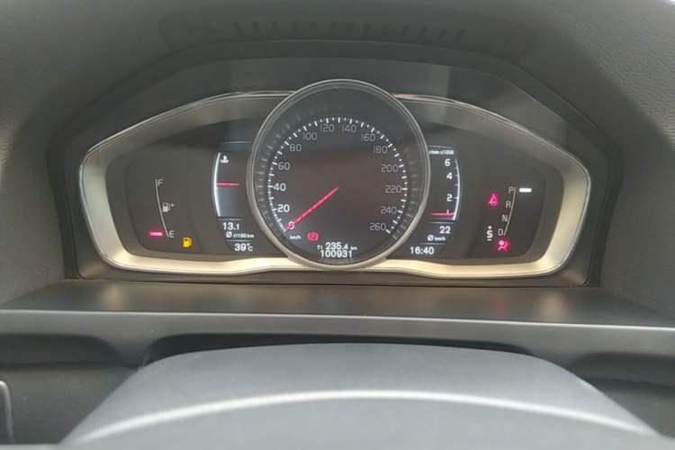 Used Volvo S60 2015 S60L T5 Intelligent Drive Edition Instrument Cluster