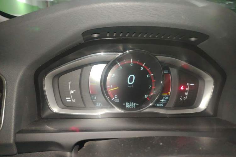 Used Volvo S60 2015 S60L T5 Intelligent Drive Edition Instrument Cluster