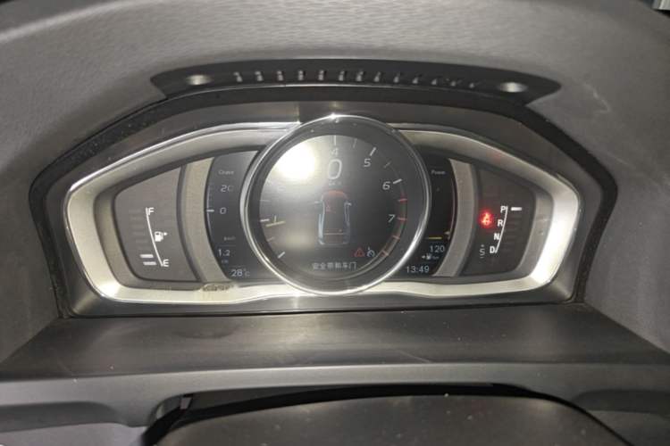 Used Volvo S60 2015 S60L T5 Intelligent Drive Edition Instrument Cluster