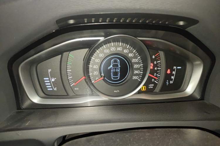 Used Volvo S60 2015 S60L 2.0T Smart Drive Edition Instrument Cluster