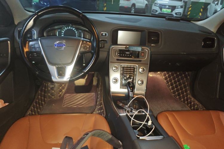 Used Volvo S60 2015 S60L T5 Intelligent Drive Edition Interior 2
