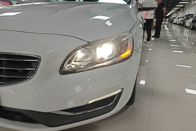 Used Volvo S60 2015 S60L T5 Intelligent Drive Edition Left Front Headlight