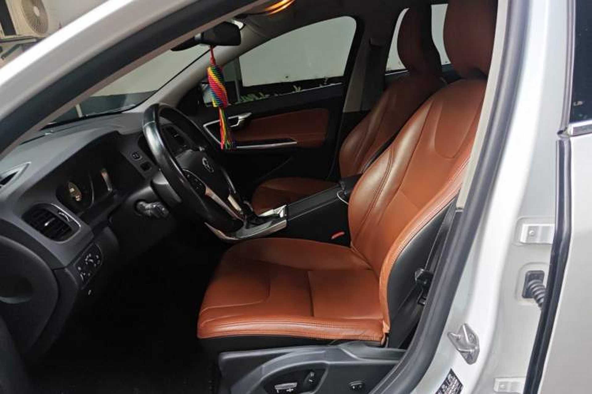 Used Volvo S60 2015 S60L 2.0T Zhiyuan Edition Left Front Seat