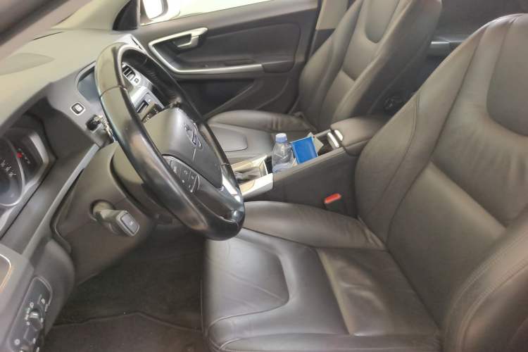 Used Volvo S60 2015 S60L 2.0T Zhiyuan Edition Left Front Seat
