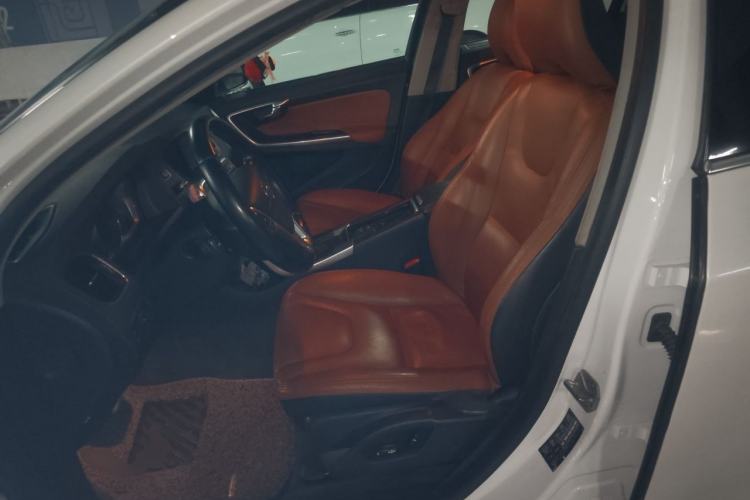 Used Volvo S60 2015 S60L T5 Intelligent Drive Edition Left Front Seat