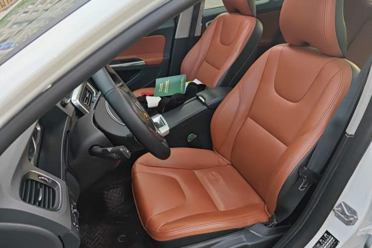 Used Volvo S60 2015 S60L 2.0T Zhiyuan Edition Left Front Seat