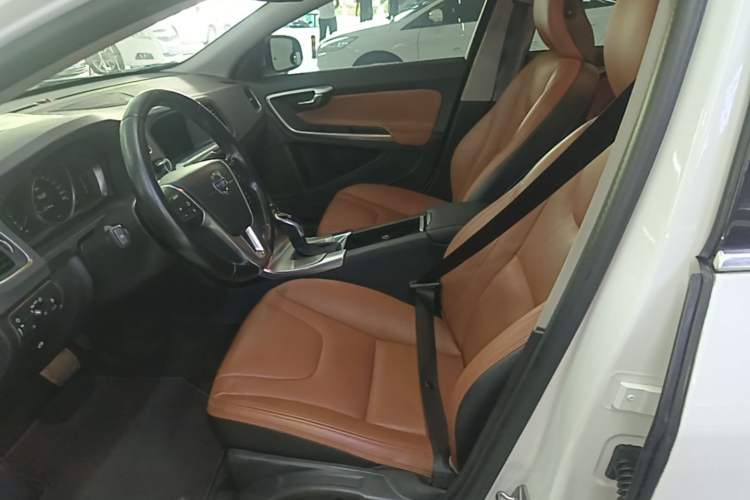 Used Volvo S60 2015 S60L 2.0T Zhiyuan Edition Left Front Seat