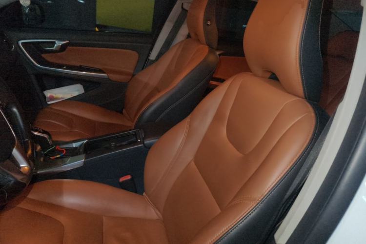 Used Volvo S60 2015 S60L 2.0T Zhiyuan Edition Left Front Seat