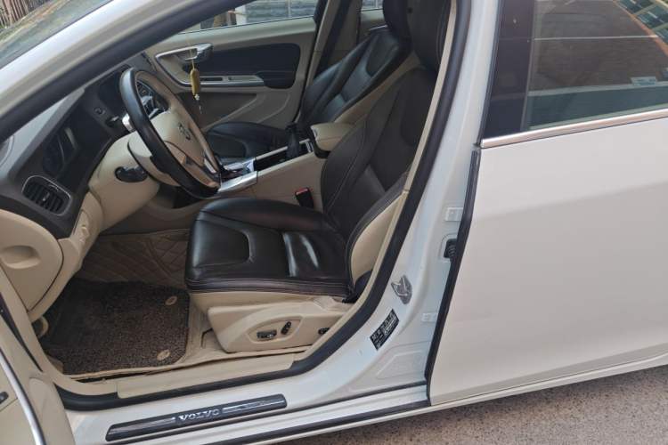 Used Volvo S60 2015 S60L 2.0T Zhiyuan Edition Left Front Seat