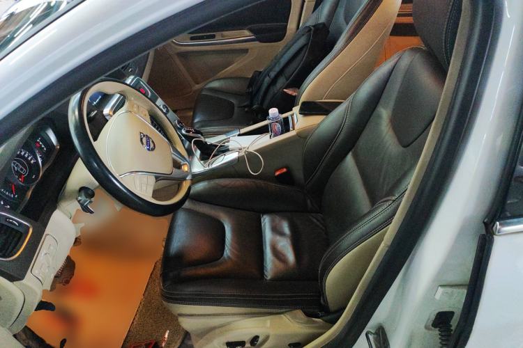 Used Volvo S60 2015 S60L 2.0T Zhiyuan Edition Left Front Seat