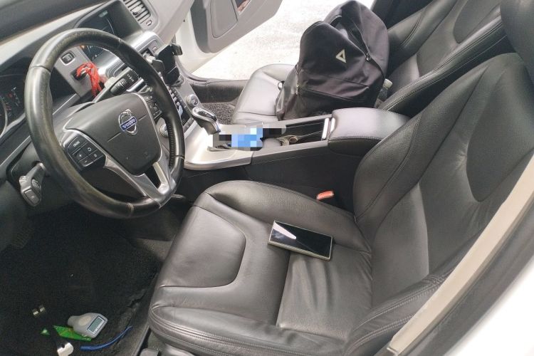 Used Volvo S60 2015 S60L 2.0T Zhiyuan Edition Left Front Seat