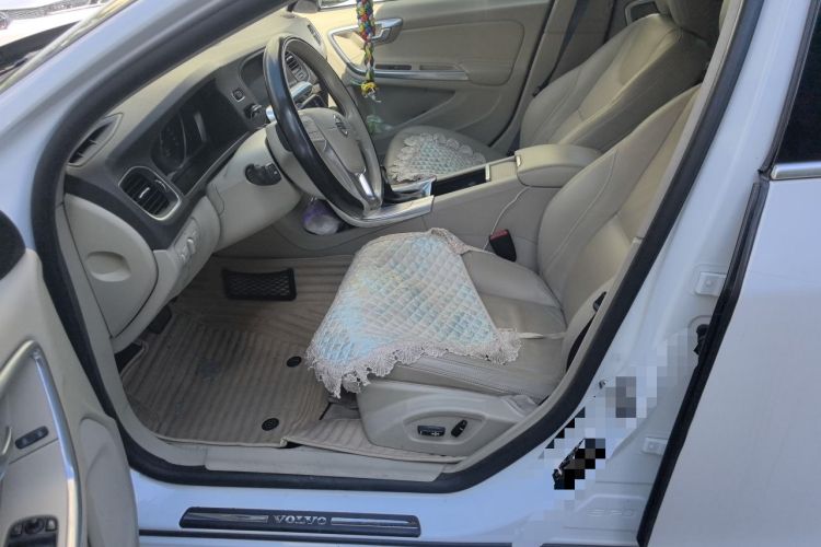 Used Volvo S60 2015 S60L 2.0T Zhiyuan Edition Left Front Seat