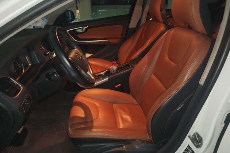 Used Volvo S60 2015 S60L 2.0T Zhiyuan Edition Left Front Seat