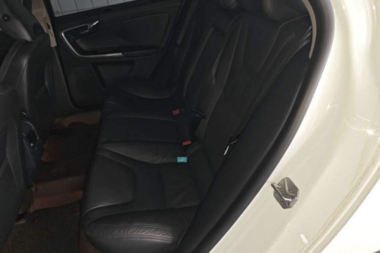 Used Volvo S60 2015 S60L T5 Intelligent Drive Edition Left Rear Seat