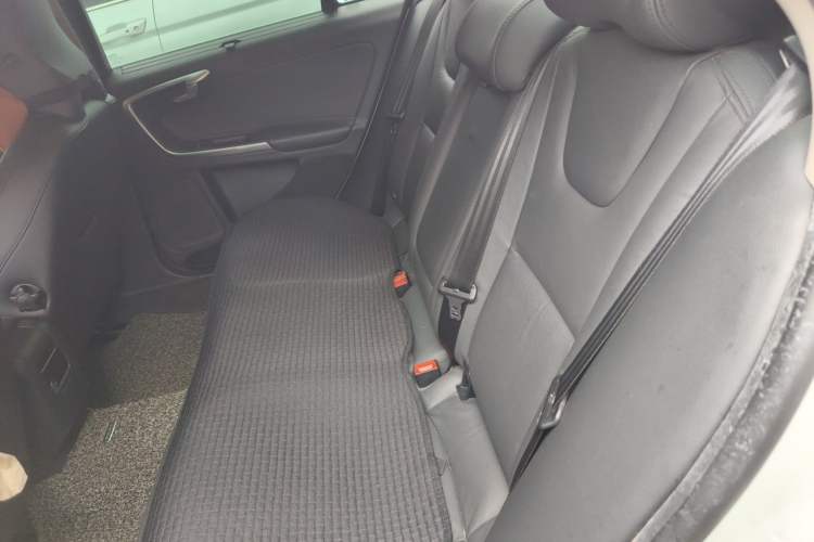 Used Volvo S60 2015 S60L T5 Intelligent Drive Edition Left Rear Seat