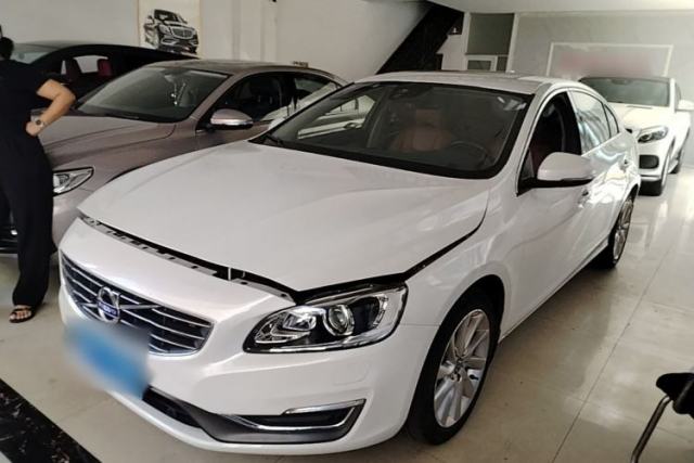 Used Volvo S60 2015 S60L 2.0T Zhiyuan Edition
