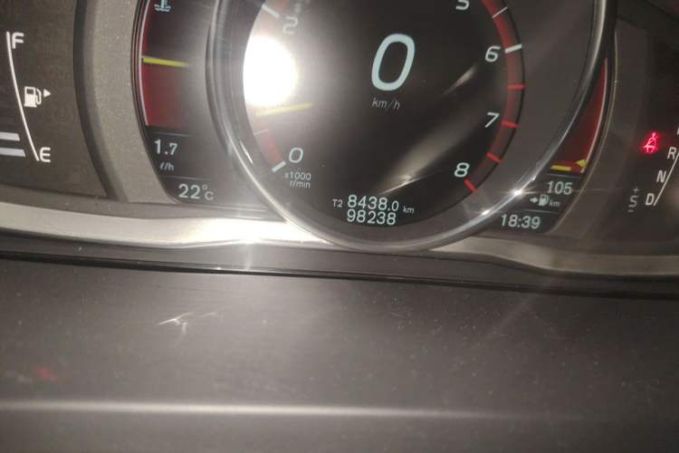 Used Volvo S60 2015 S60L T5 Intelligent Drive Edition Odometer Close Up