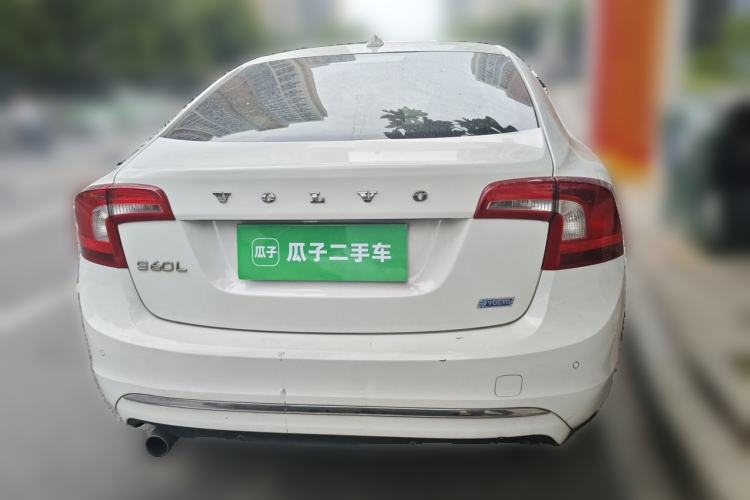 Used Volvo S60 2015 S60L 2.0T Zhiyuan Edition Rear