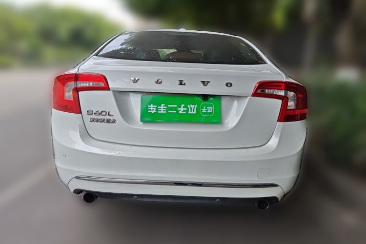 Used Volvo S60 2015 S60L 2.0T Zhiyuan Edition Rear