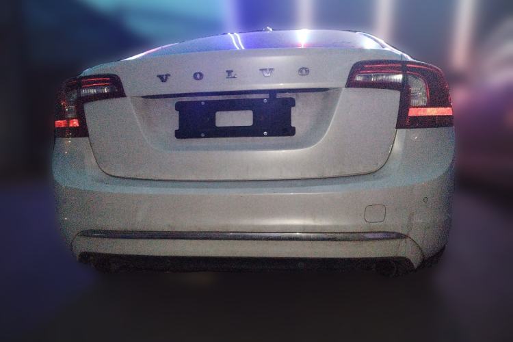 Used Volvo S60 2015 S60L 2.0T Zhiyuan Edition Rear
