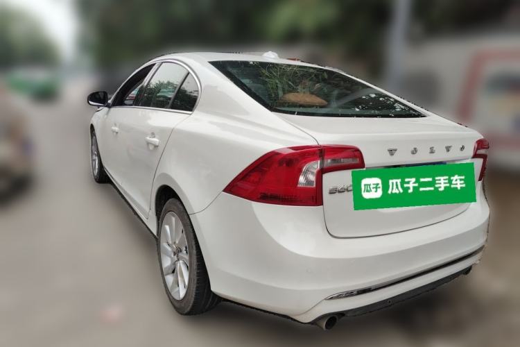 Used Volvo S60 2015 S60L 2.0T Zhiyuan Edition Rear Left 45 Deg