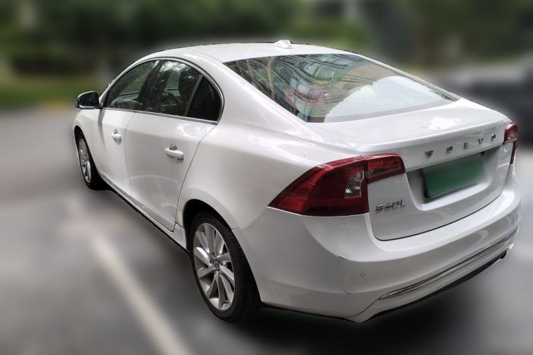 Used Volvo S60 2015 S60L 2.0T Zhiyuan Edition Rear Left 45 Deg