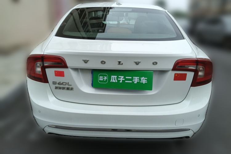 Used Volvo S60 2015 S60L 2.0T Zhiyuan Edition Rear