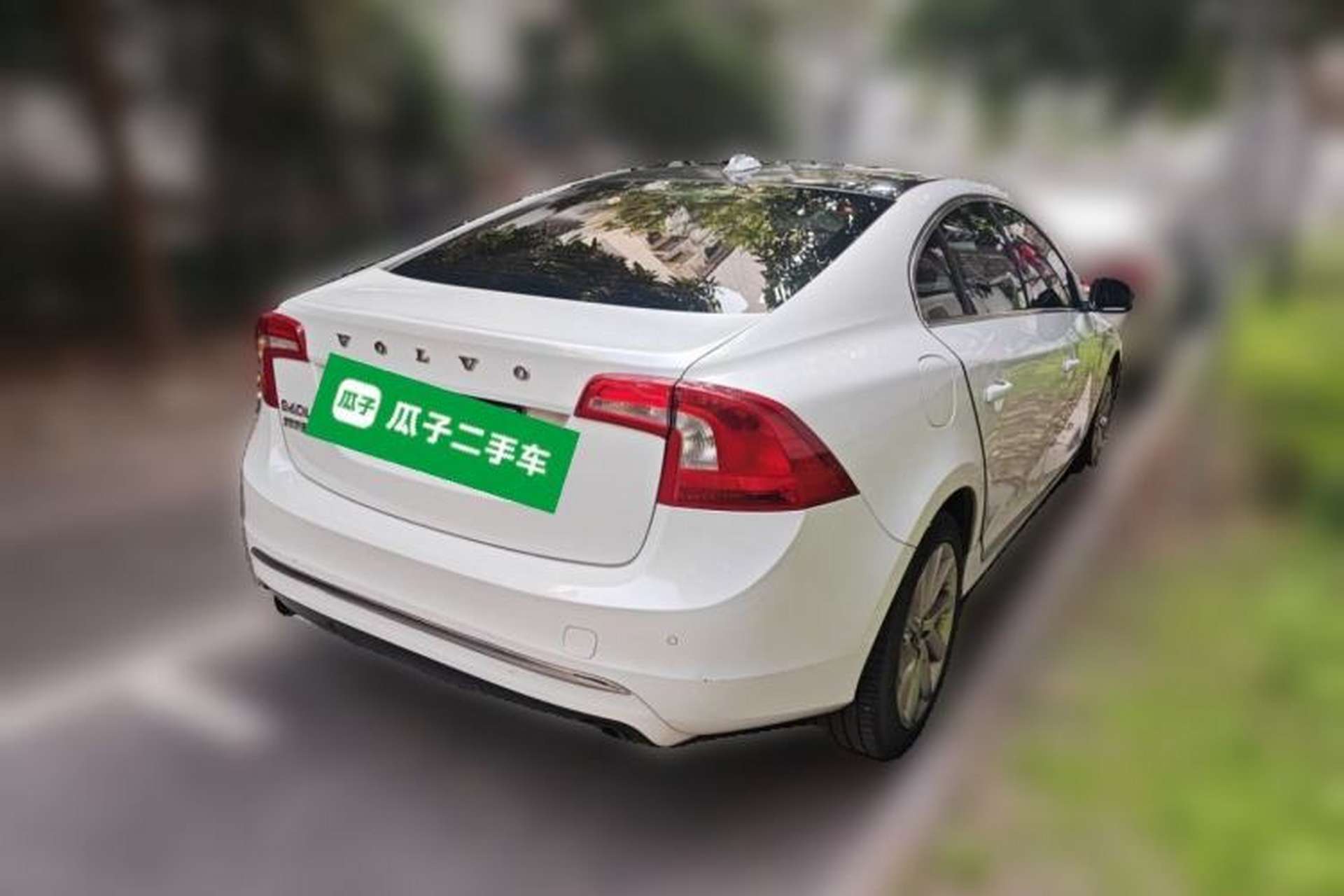 Used Volvo S60 2015 S60L 2.0T Zhiyuan Edition Rear Right 45 Deg
