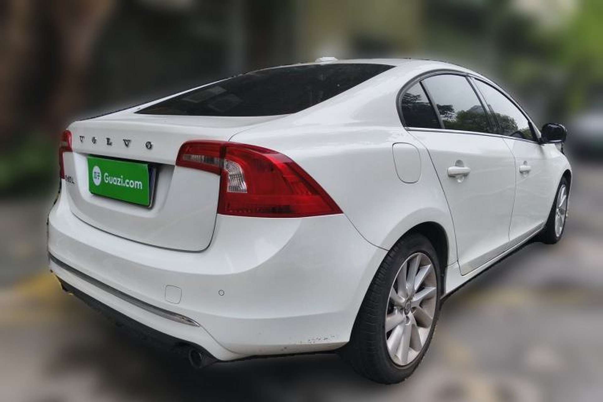 Used Volvo S60 2015 S60L 2.0T Zhiyuan Edition Rear Right 45 Deg