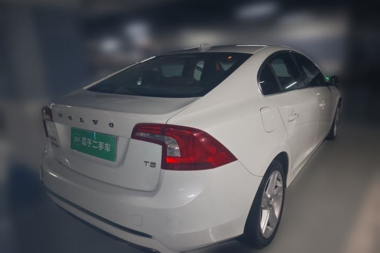 Used Volvo S60 2015 S60L T5 Intelligent Drive Edition Rear Right 45 Deg
